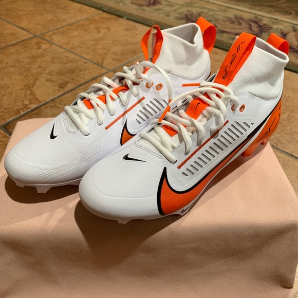 Nike Vapor Pro “Team Orange” Football Cleats main image 13